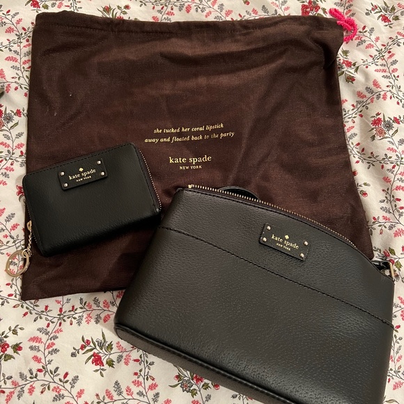 kate spade Handbags - Kate Spade Crossbody bag and wallet